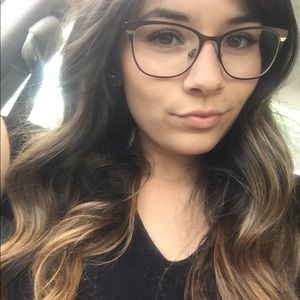 Meet your Posher, Brooke